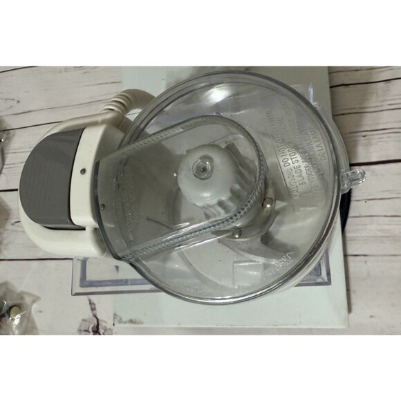 Black & Decker Handy Chopper Plus Model HC3000 Type 1 White - Works Great Nice - Picture 4 of 11